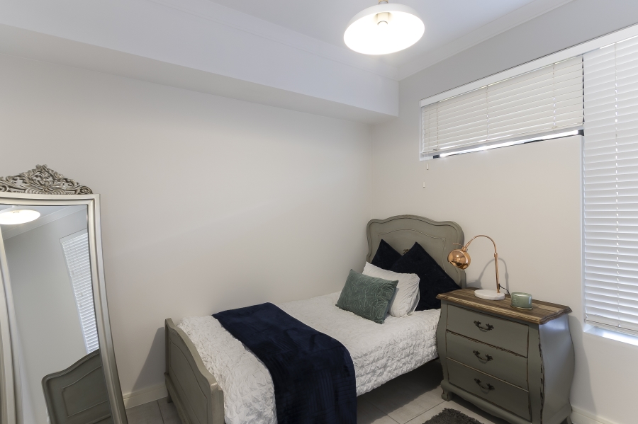 To Let 3 Bedroom Property for Rent in Paardevlei Western Cape